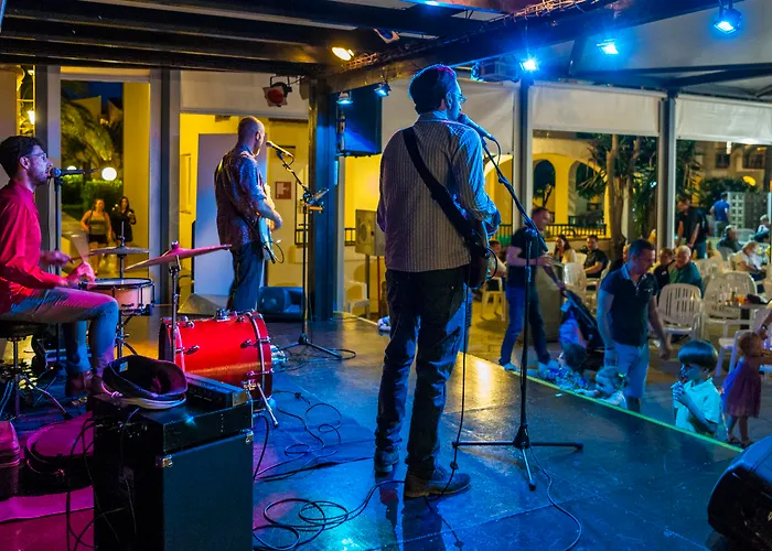 Aparthotel Globales Binimar 3*