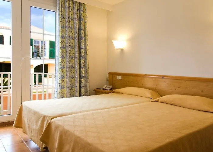 Aparthotel Globales Binimar Cala'N Blanes (Menorca)