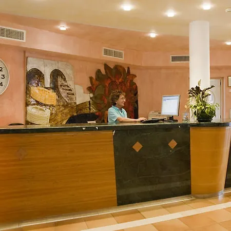 Aparthotel Globales Binimar Cala'N Blanes (Menorca)
