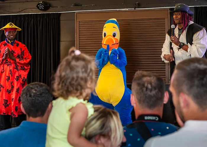 Apartahotel Globales Binimar 3*